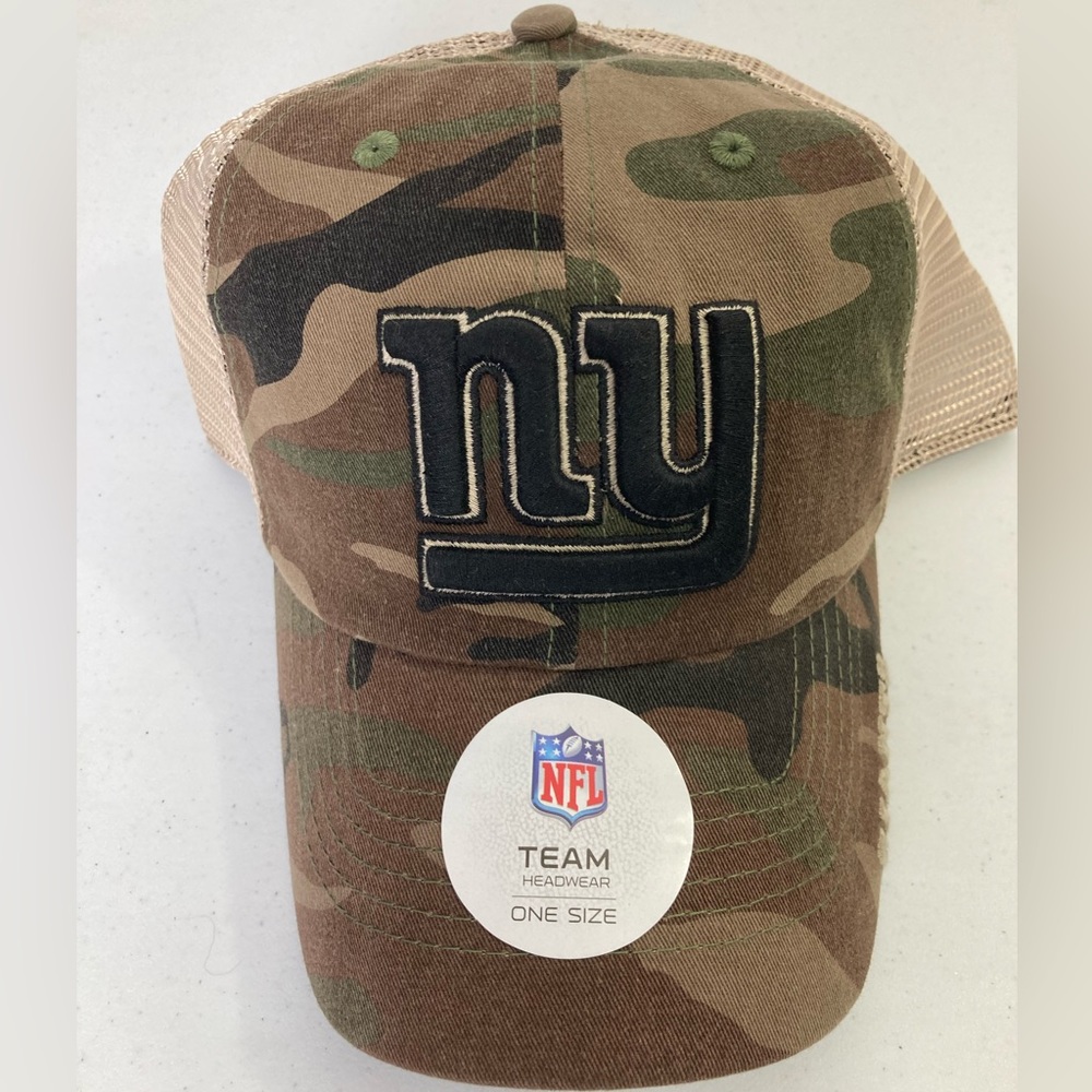 NWT New York Giants NFL Embroidered Hat Cap Lid. Camo w Black Logo. Snap Back.